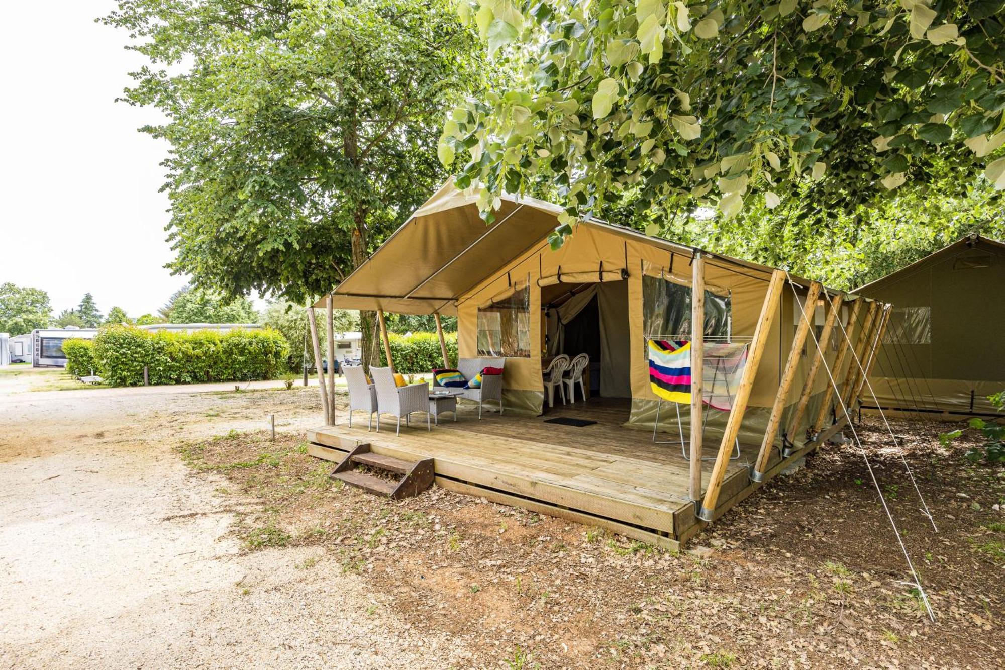 Počitniški park Easyatent Safari Tent Polari *